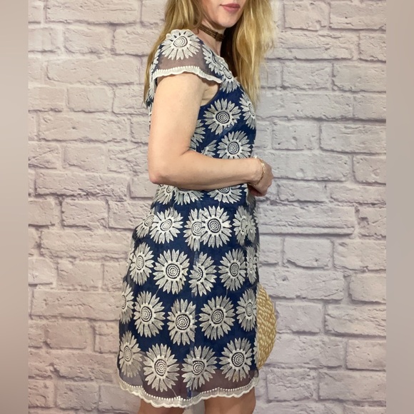 Betsey Johnson embroidered sunflower mini dress - Picture 2 of 7